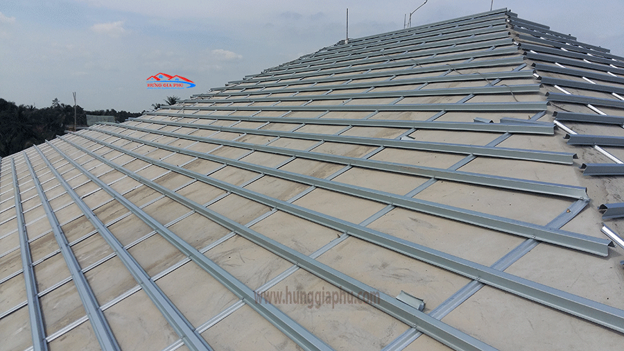 Mái bê tông lợp ngói thép mái bê tông lợp ngói