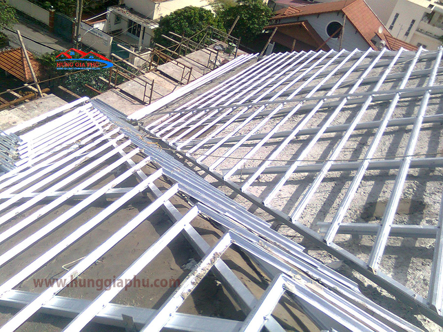 Xương lợp ngói trên Mái đổ bê tông Mái bê tông lợp ngói